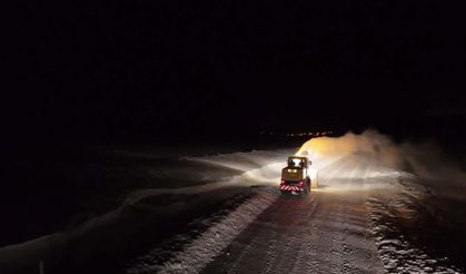 Bayburt'ta 81 köy yolu kardan kapandı