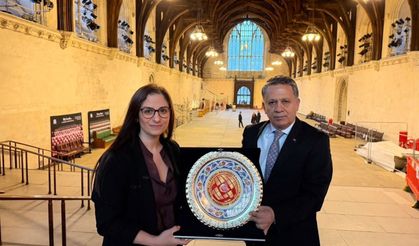 Küresel Gazeteciler Konseyi'nden Londra’da Diplomasi Turu