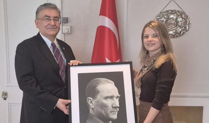 Londra Başkonsolosluğu’nda Anlamlı Ziyaret