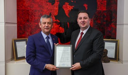 Özel, Kuzey Makedonya'dan THP heyeti ile görüştü