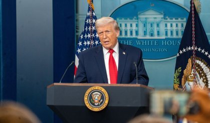 Trump: 34 gemi Hürmüz Boğazı'ndan geçti