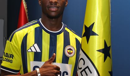 Fenerbahçe, Amara Diouf ile 5 yıllık sözleşme imzaladı