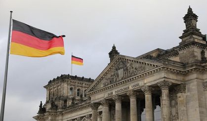 Berlin'de Eyaletten Başbakanlığa giden Türk Elif Eralp