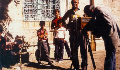 Babasından kalan 100 yıllık makinelerin tamiri için Almanya'dan geldi