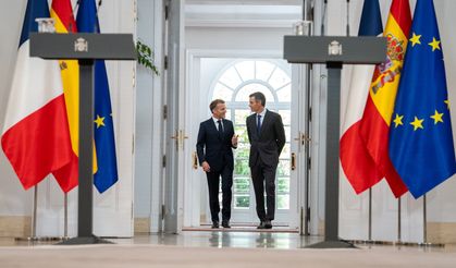 Macron'dan İngiltere'ye çağrı: AB'ye dönün
