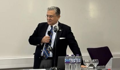 Londra Başkonsolosu Ulusoy Cambridge'de Konferans Verdi