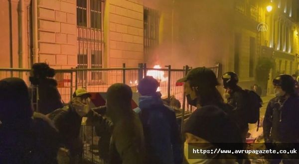 Fransa’da güvenlik tasarısı protestosuna polis müdahalesi, Fransa son durum, neler oluyor ?