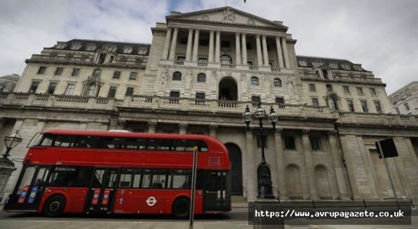 İngiltere Merkez Bankası (BoE), politika faizini değiştirmeyerek yüzde 0,1 seviyesinde bıraktı.