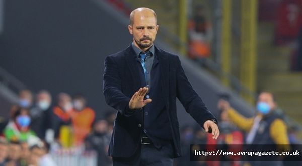 Göztepe'nin teknik direktörü El Maestro, Trabzonspor maçı sonrası kapasitelerinin altında olduklarını söyledi