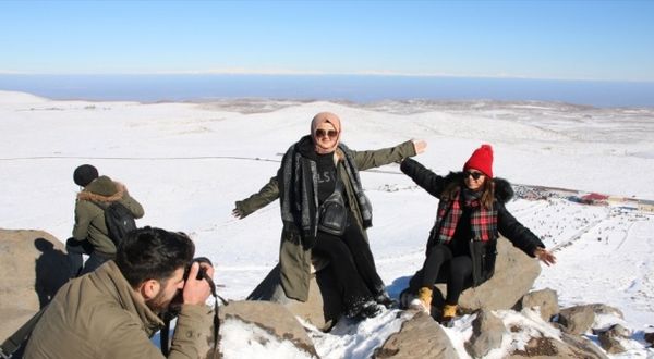 Doğasever ve sporcular Sarıkamış şehitlerini anmak için Karacadağ'a çıktılar