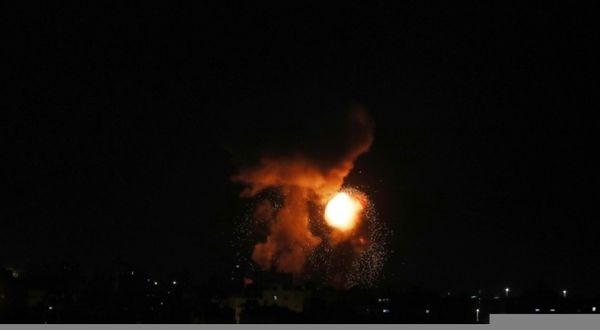 İsrail savaş uçaklarınca Gazze'de Hamas'a hava saldırısı düzenlendi