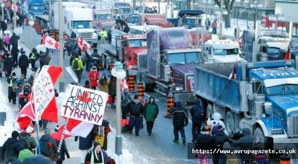 Kanada'nın başkenti Ottawa'da Özgürlük Konvoyu protestocuları gözaltına alınıyor