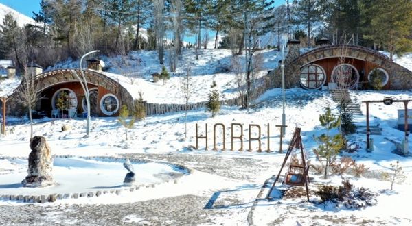 Sivas'ta kar ve tipi nedeniyle 446 köy yolunda ulaşım sağlanamıyor.
