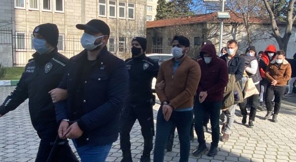 Video haber, Samsun merkezli yasa dışı bahis operasyonunda 20 zanlı yakalandı
