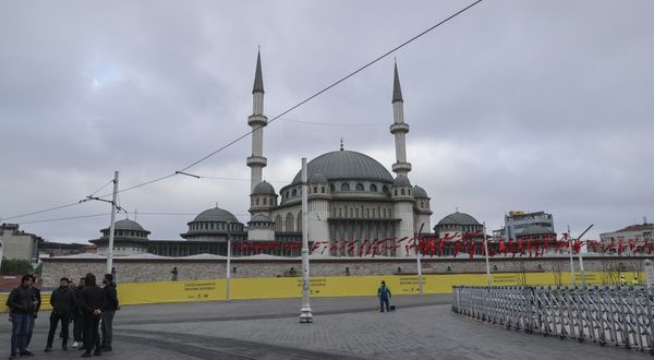 Taksim Meydanı çevresi ile İstiklal Caddesinde 1 Mayıs
