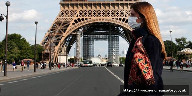 Paris Belediyesi mültecileri ortak yaşamla Fransızlaştırılmak istiyor