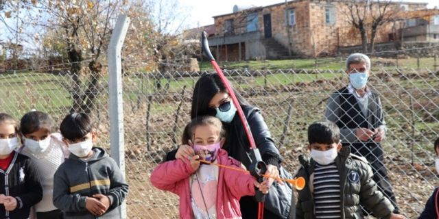 Diyarbakır'da çocuklar için köyde etkinlik yapıldı