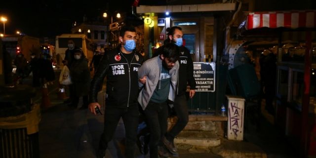 Kadıköy'de son durum ! Boğaziçi Üniversitesindeki gösterilere destek için toplanan 93 kişi gözaltında