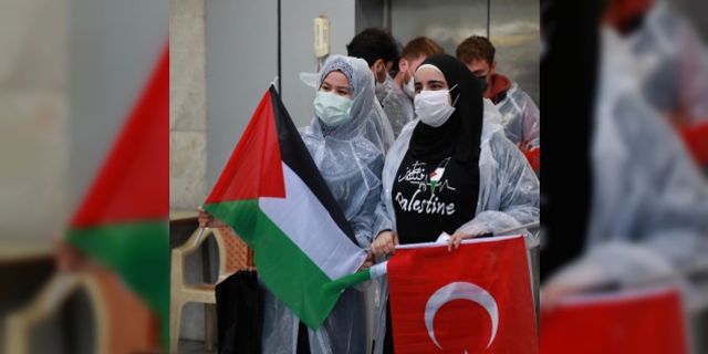 İsrail'in Mescid-i Aksa'ya yönelik ihlalleri Rize'de protesto edildi