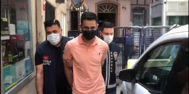 Son dakika, Türk parasıyla burnunu silen turist gözaltına alındı