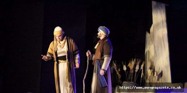Yunus'la Yürürken oyunu Eskişehir'de sahneledi