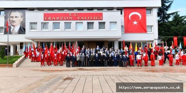 Gazi Mustafa Kemal Atatürk'ün Trabzon'a gelişinin 97. yıl dönümü törenle kutlandı
