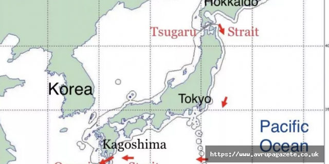Çin ve Rus savaş gemileri, Japonya'nın güneyindeki Osumi Boğazı'ndan geçiş yaptı