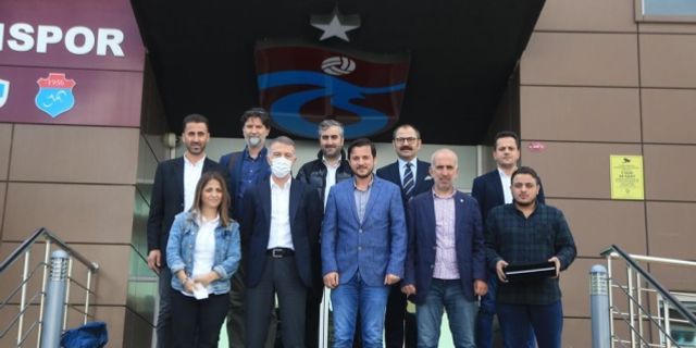 Trabzonspor Kulübü Başkanı Ahmet Ağaoğlu, takımların camialarıyla başarıya ulaştıklarını söyledi.