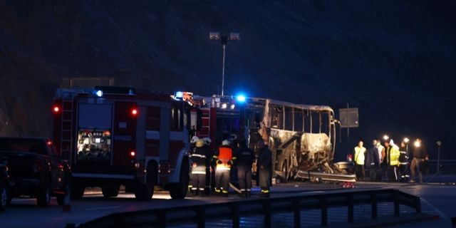 Bulgaristan’ın başkenti Sofya’da trafik kazasında 46 kişi yanarak öldü