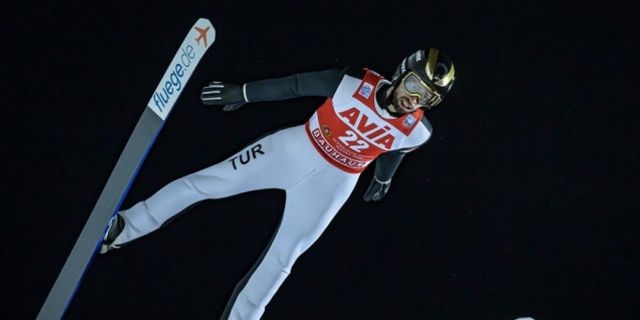 Fatih Arda İpçioğlu, Türkiye'nin kayakla atlama tarihinde Dünya Kupası'ndaki ilk puanlarını kazandı