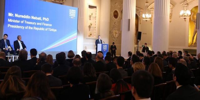 Londra'da Türk bakanlar İngiltere Yeşil Finansman Konferansı'na katıldı