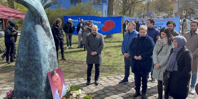 Almanya'da ırkçı cinayete kurban giden Burak Bektaş'a anma
