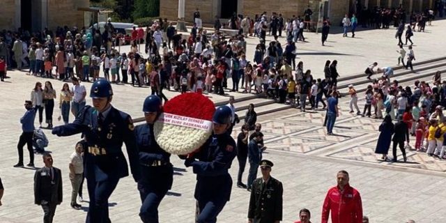 Türk Kızılay Konak Şubesi'nden Anıtkabir'e ziyaret