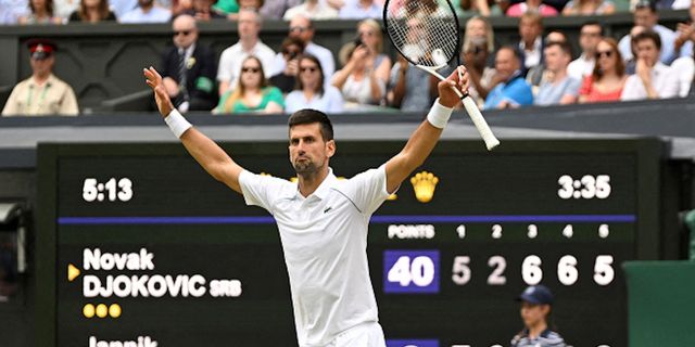 Wimbledon'da yarı finalde! Djokovic geç uyandı