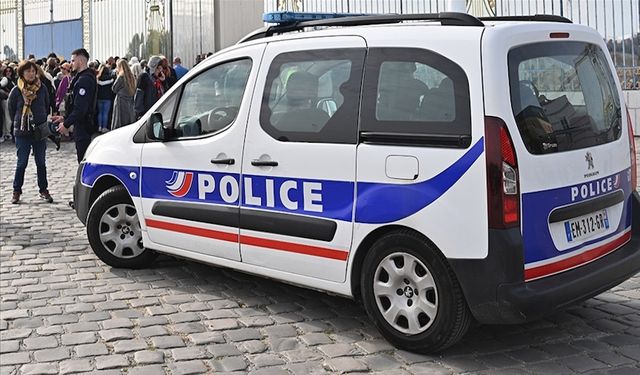 Fransa'da 19 yaşındaki genci polis vurarak öldürdü