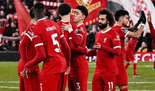 Liverpool, 9 golün atıldığı maçta Tottenham'ı mağlup etti