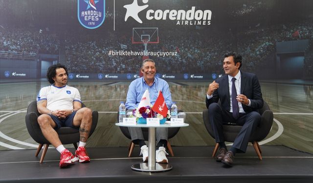 ANTALYA - Anadolu Efes Spor Kulübü ile Corendon Airlines arasındaki sponsorluk anlaşması yenilendi