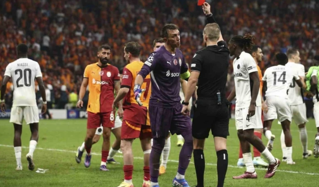 Fernando Muslera'ya UEFA'dan 3 maç kırmızı kart