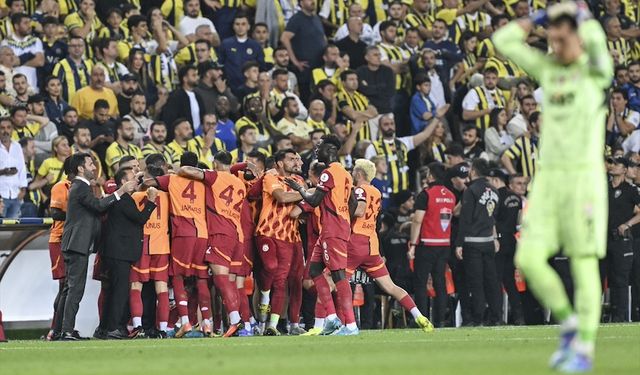 Galatasaray Fenerbahçe ile puan farkını beşe çıkardı