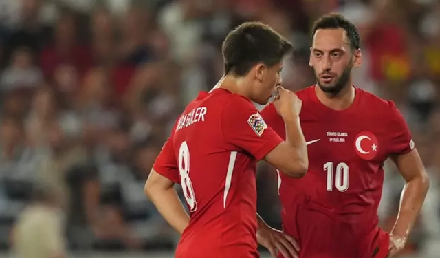 Çalhanoğlu, Bir Türk oyuncusu Ballon d'Or'a katıldı