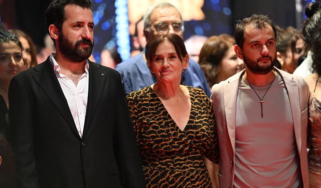 61. Uluslararası Antalya Altın Portakal Film Festivali Ödül Töreni kırmızı halı geçişiyle başladı