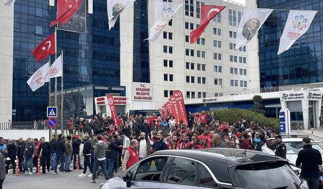 Ataşehir Belediyesinde grev kararı işçilerce asıldı