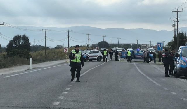 Balıkesir'de hafif ticari aracın çarptığı bisikletin sürücüsü öldü