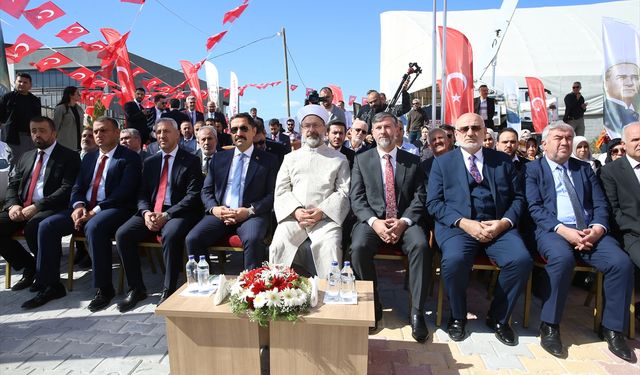 Diyanet İşleri Başkanı Erbaş Hatay'da toplu açılış ve temel atma törenine katıldı