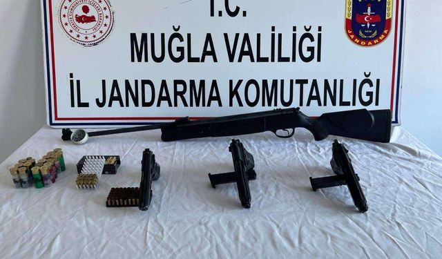 Muğla'da ruhsatsız silah ve uyuşturucu operasyonunda 11 şüpheli yakalandı