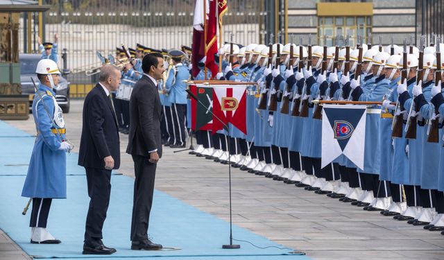 Cumhurbaşkanı Erdoğan, Katar Emiri Al Sani'yi resmi törenle karşıladı