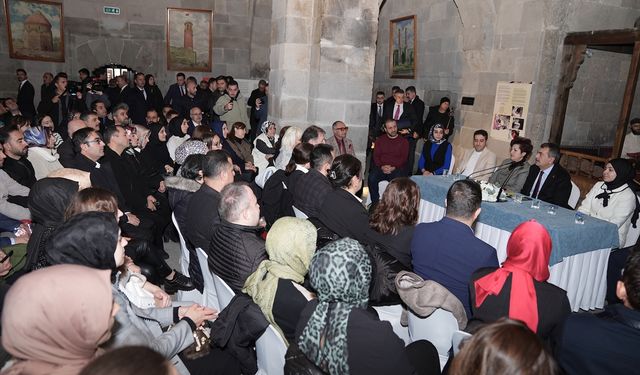 Milli Eğitim Bakanı Tekin, Erzurum'da öğretmenlerle buluştu: