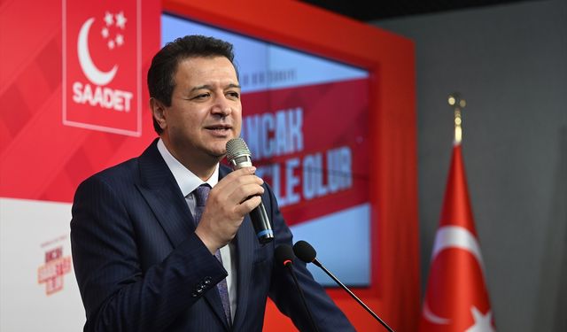 Saadet Partisi Genel Başkanlığına seçilen Mahmut Arıkan mazbatasını aldı