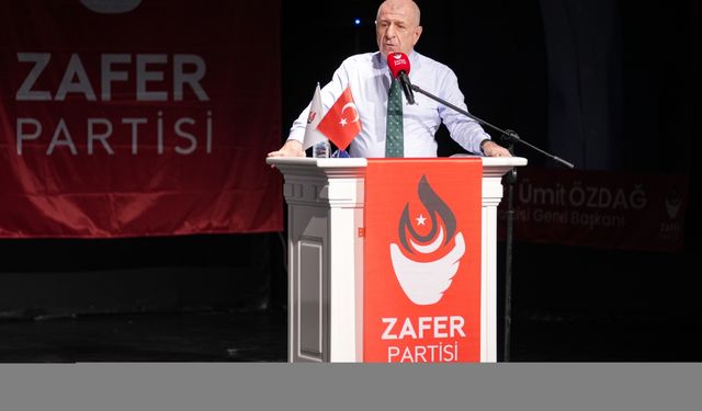 Zafer Partisi Genel Başkanı Özdağ, partisinin İstanbul İl Başkanlığı 2. Olağan Kongresi'nde konuştu: