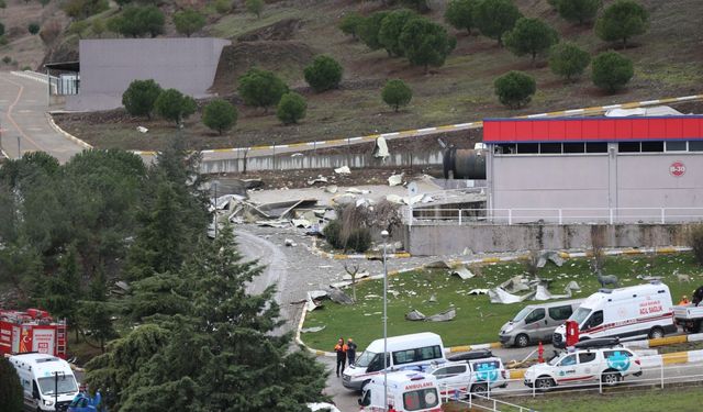 GÜNCELLEME 4 - Balıkesir'de mühimmat fabrikasındaki patlamada 12 kişi öldü, 5 kişi yaralandı